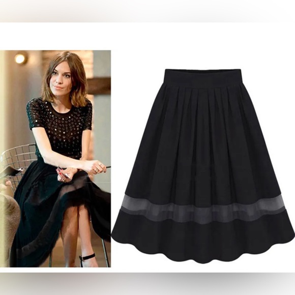 DONATED! Express High Waisted Inset Pleated Skirt - Picture 3 of 11